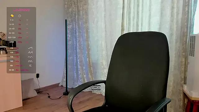 Hoot_owl_cb from StripChat