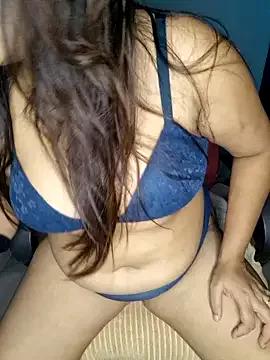 Horny_cougar from StripChat is Freechat