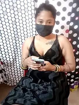 Horny_wife_Salu from StripChat is Freechat