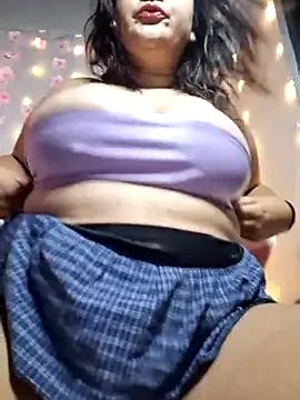 hornyalexxa from StripChat is Freechat