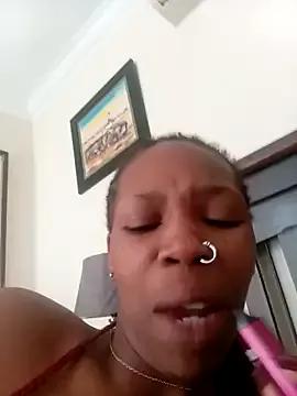 HornySnowie23x from StripChat is Freechat