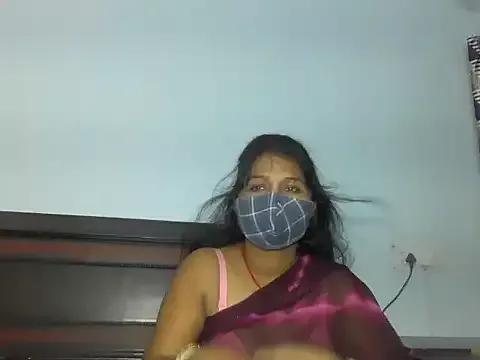 Hothoney90 from StripChat is Freechat