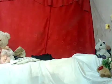 hottieperla from StripChat