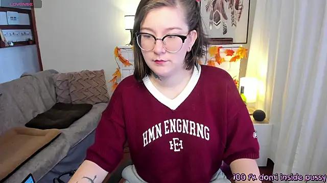 HunnyyLove from StripChat