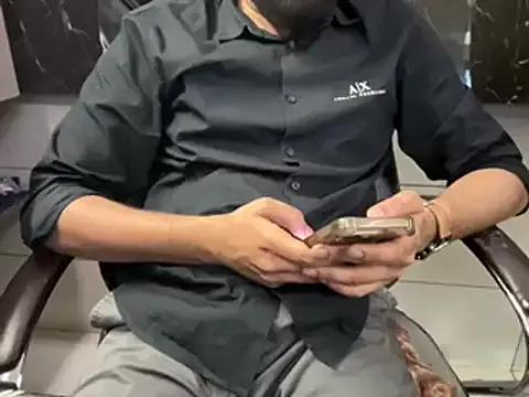iamabigdickindian from StripChat