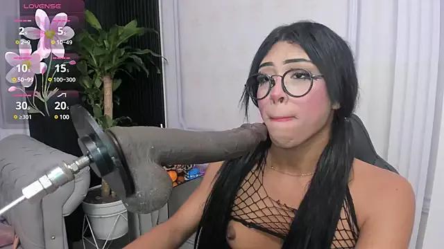 Im_perla_ from StripChat is Freechat