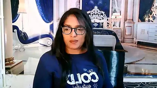 IndiaBlackPanther from StripChat is Freechat