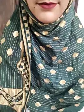 Indian-Aleena from StripChat is Freechat
