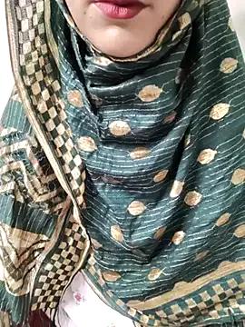 Indian-Aleena from StripChat is Freechat