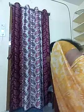 Indian-Indhuja from StripChat is Freechat