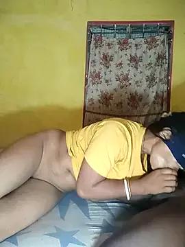 indiancouple09 from StripChat