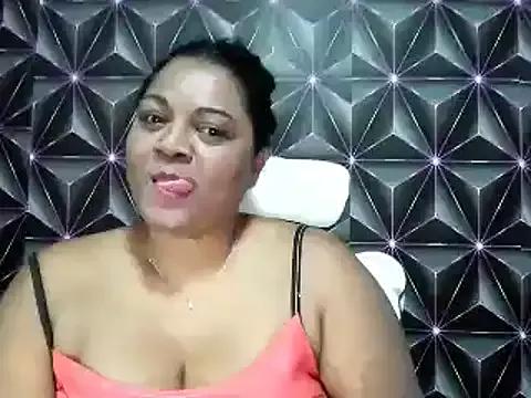 IndianDelia from StripChat