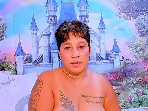 indianroxy from StripChat