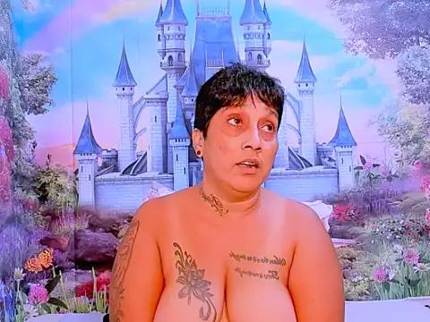 indianroxy from StripChat