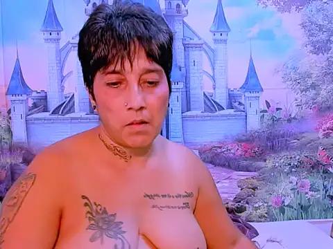indianroxy from StripChat