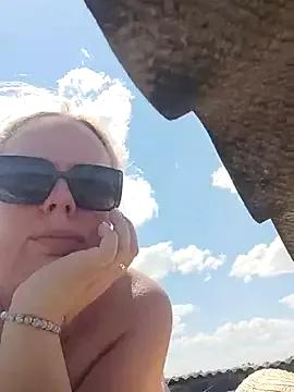 Irina3718 from StripChat