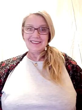 irinamaux on StripChat 