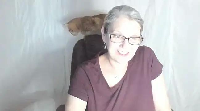 irinamaux on StripChat 