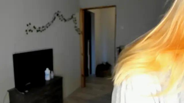 Iris_Meyer1 from StripChat
