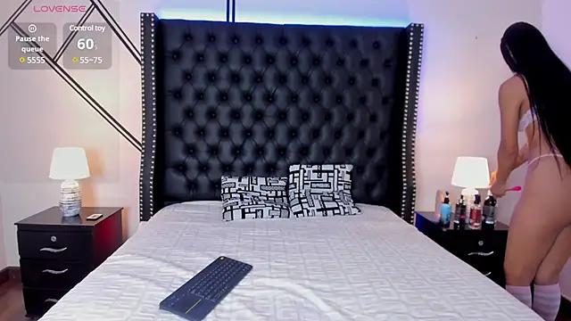 Iris_Thompson_ from StripChat
