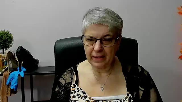 IrisDream from StripChat