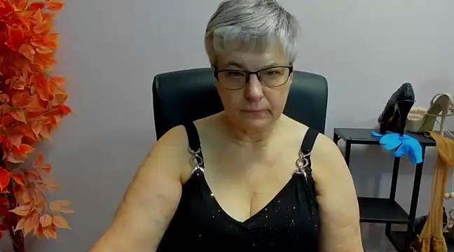 IrisDream from StripChat