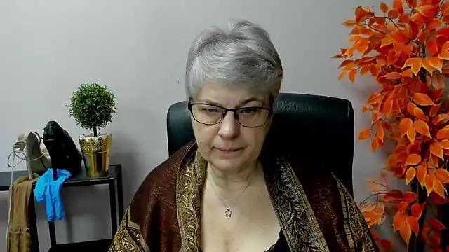 IrisDream from StripChat