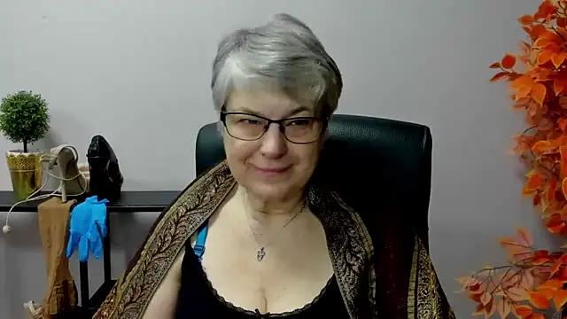 IrisDream from StripChat