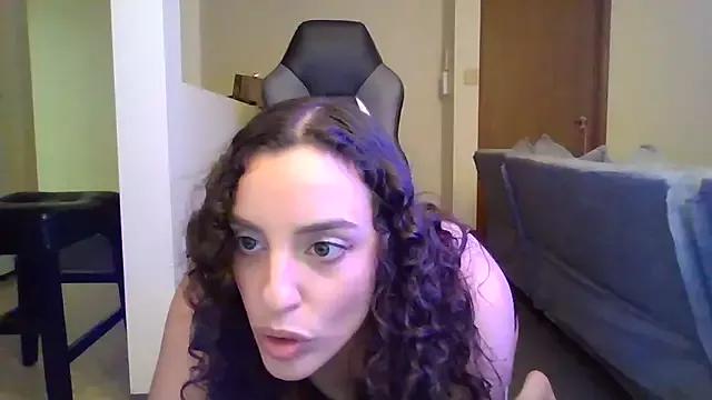 IrishPuert from StripChat is Freechat