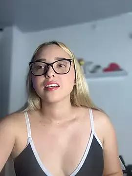 Irisweet_ from StripChat