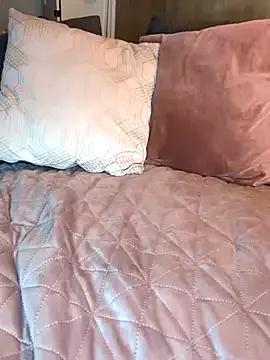 Isa_Bella69 from StripChat is Freechat