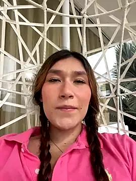 Isa_Villamarin from StripChat is Freechat