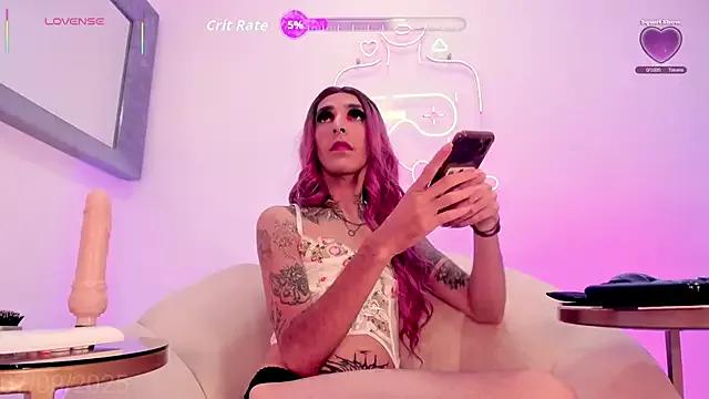 Isabella_Haddad from StripChat is Freechat