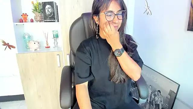 Isabellaa22_1 from StripChat is Freechat