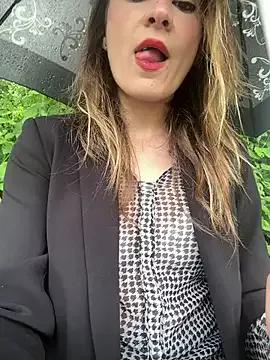 IsabellaEtha from StripChat is Freechat