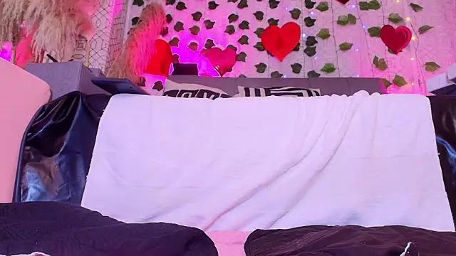 isis_lov from StripChat