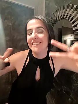 IsisBlake from StripChat