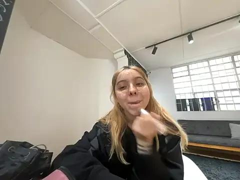 its_bibi from StripChat is Freechat