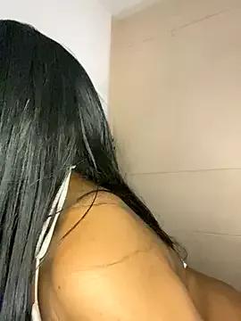 ItsLeyaa from StripChat is Freechat