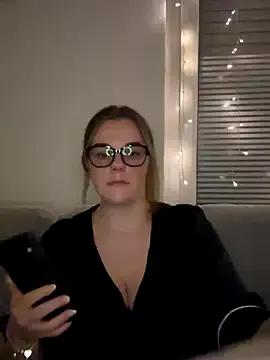 ItsLxsa from StripChat is Freechat
