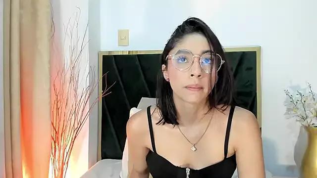 IvyJhons from StripChat is Freechat