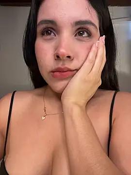 IvyValentine from StripChat
