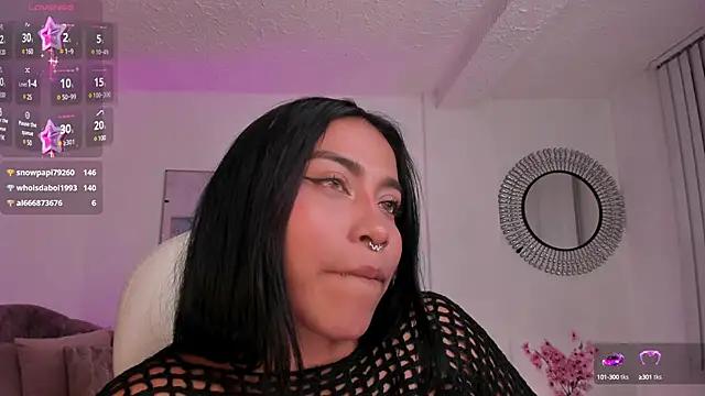 Ivyy_Moon_ from StripChat