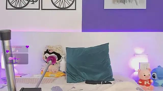 Izzy_bellx from StripChat