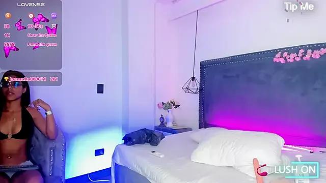 Girls: try live performances with matured performers, from dancing to quirks, in a variety of beautiful sex cams.