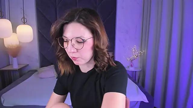 Girls: try live performances with matured performers, from dancing to quirks, in a variety of beautiful sex cams.