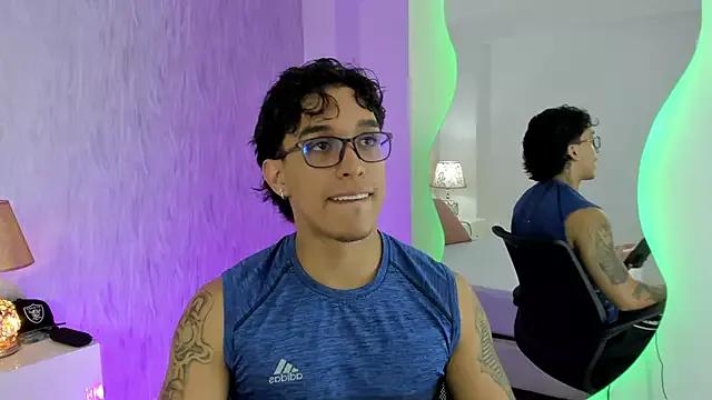 jason_hanks8 from StripChat is Freechat