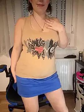 Jassiundich2 from StripChat