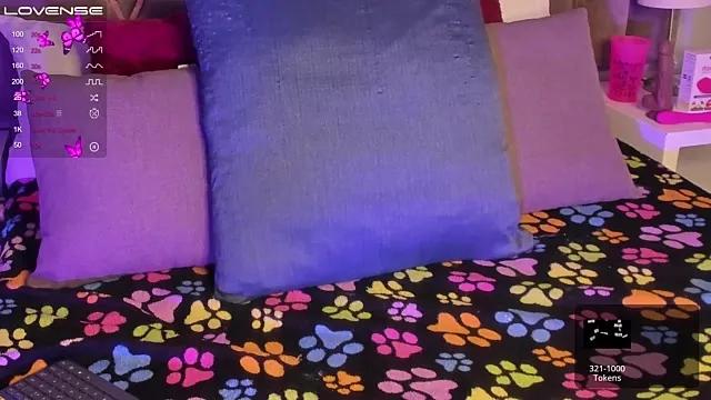 Jennamartiny from StripChat