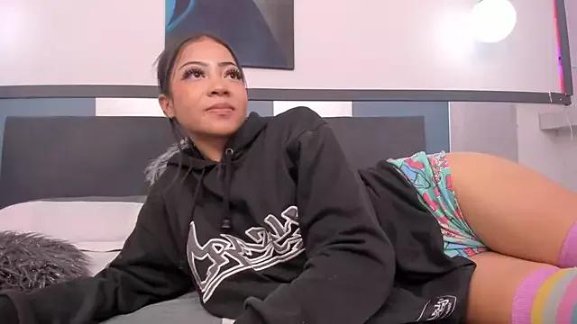 JenniferHills from StripChat